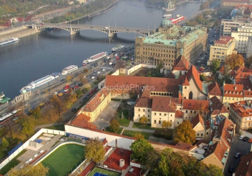 1_Katalog-Anezsky-klaster