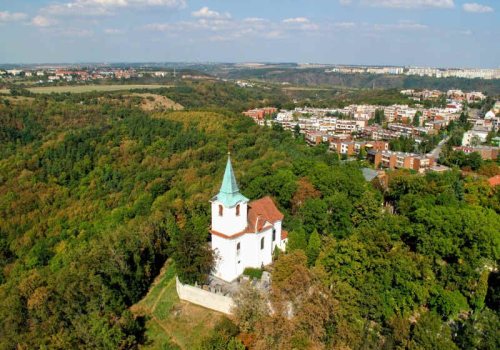 Praha-kostel-svateho.-Matej-2010-letecky-pohled-4