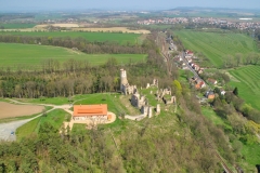 Hrad-Zviretice-2010-4