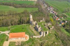 Hrad-Zviretice-2010-5
