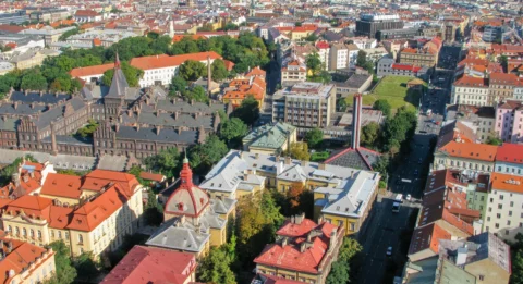 Ulice Sokolovslá Praha 2 2008