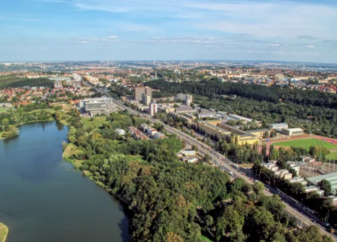 Rybník Džbán a Evropská ulice Praha 6 2009