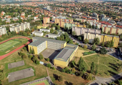 Gymnázium Arabská Praha 6 – sportovní areál 2009