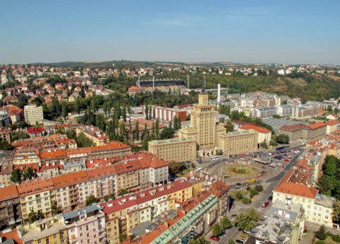Hotel International Praha 6 a bývalá tramvajová konečná linky 25,26 – 2009