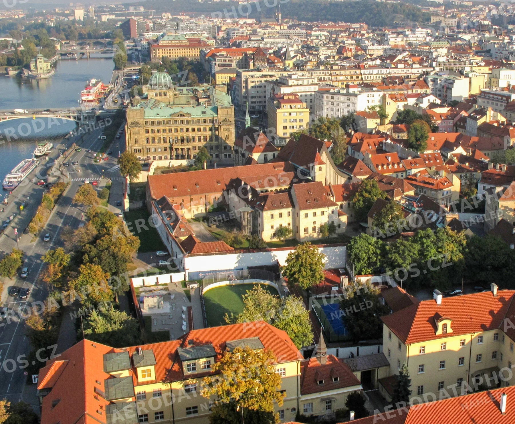 Praha Anežský klášter 2010