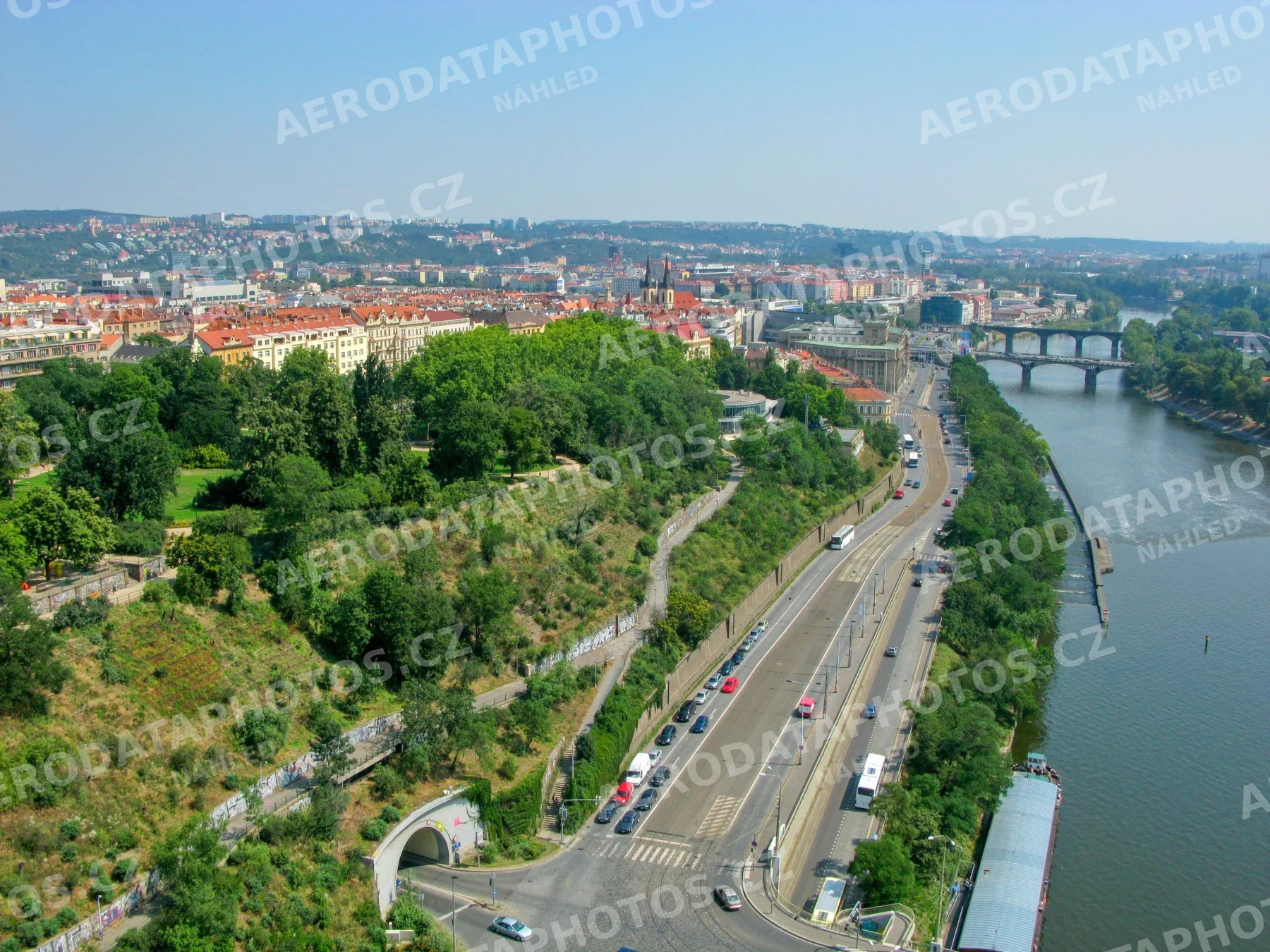 Štefánikův most a Letenský tunel