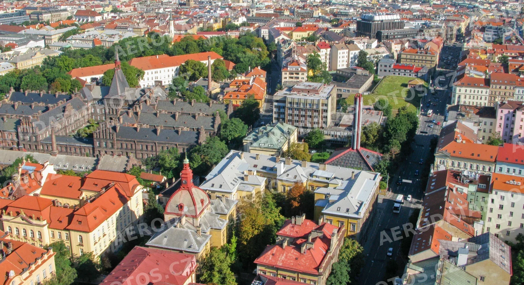 Ulice Sokolovslá Praha 2 2008