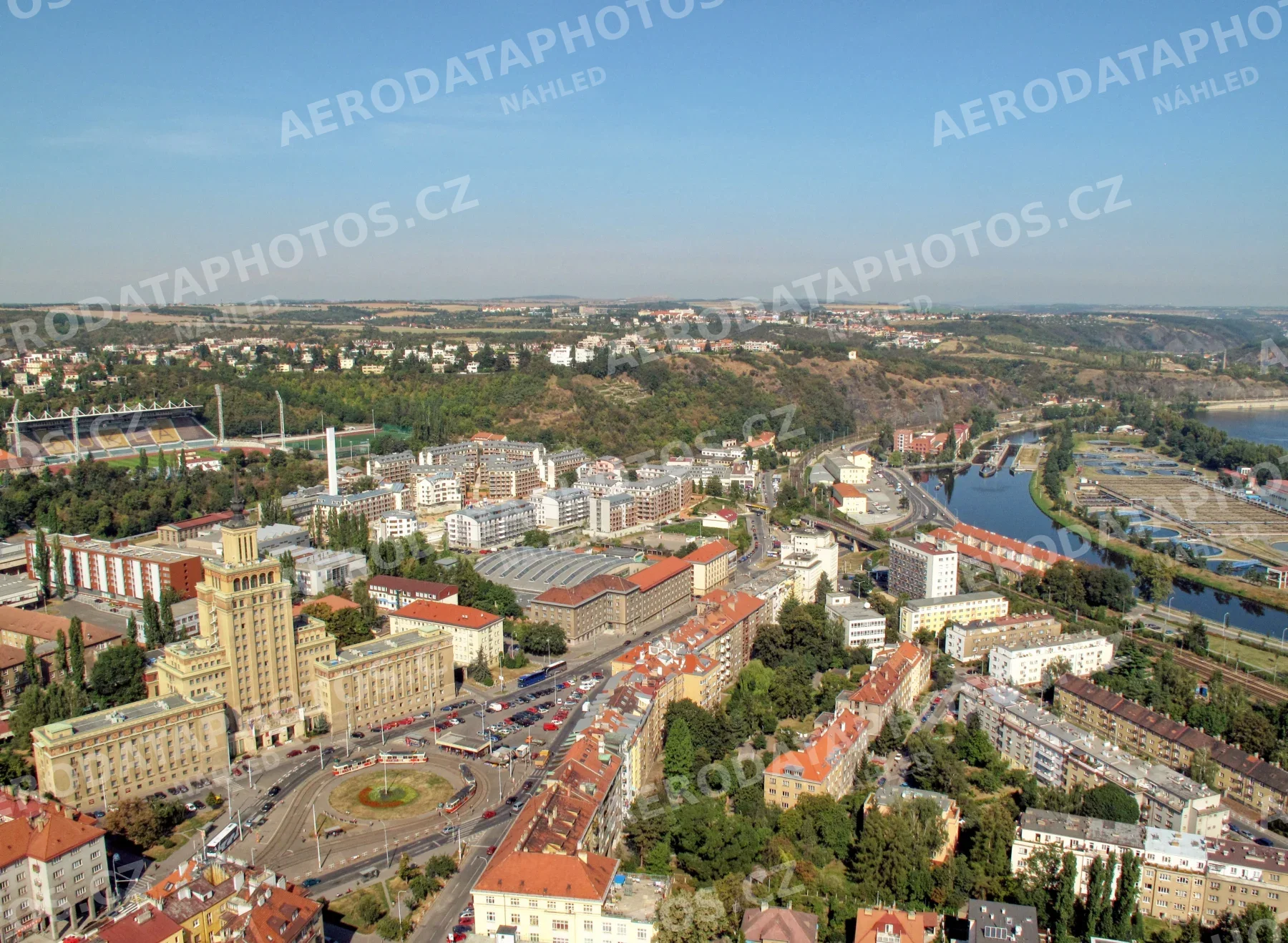 Hotel International Praha 6 a bývalá tramvajová konečná linky 25,26 – 2009