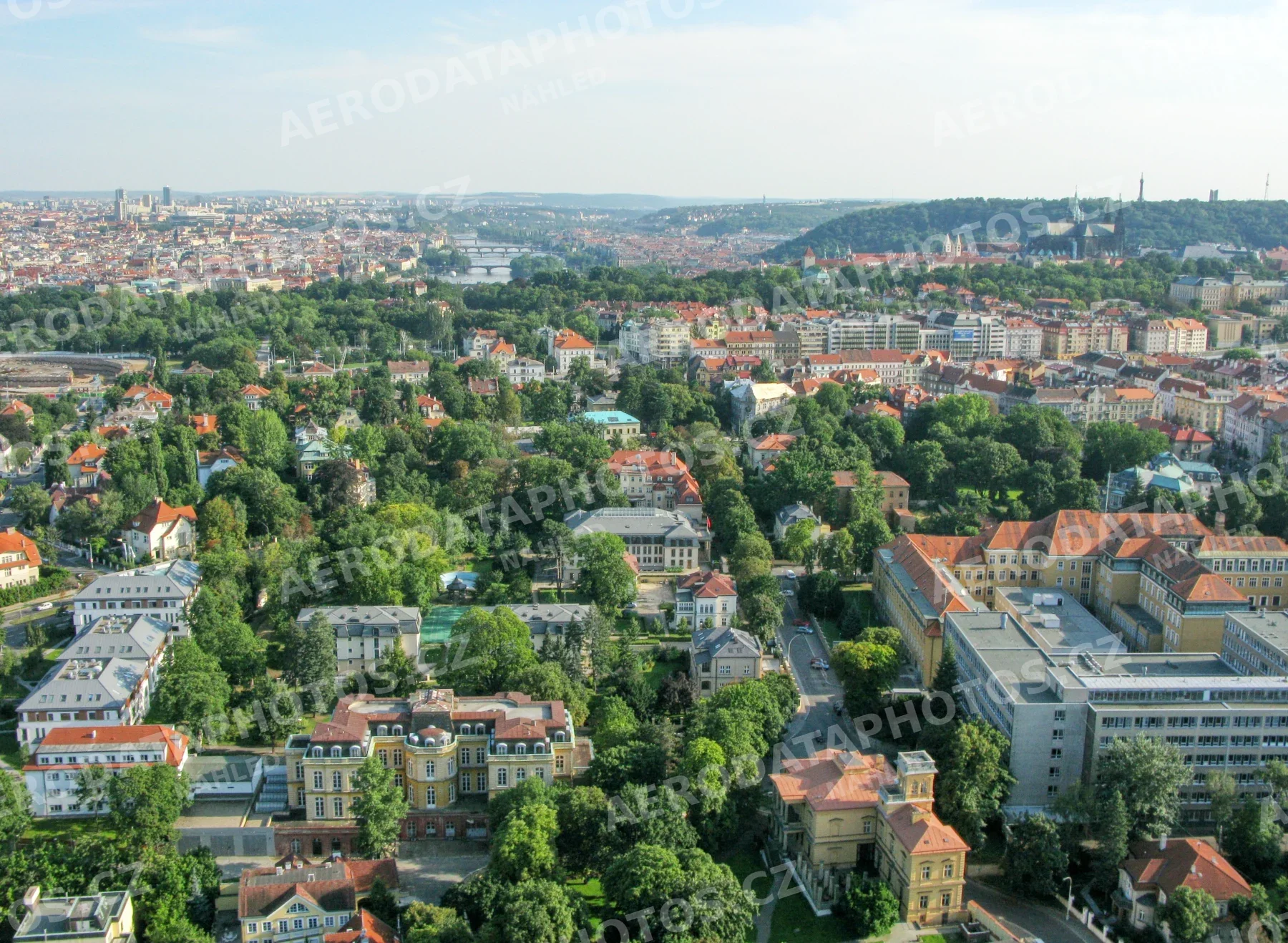 Bubeneč Praha 6 – panorama Pražského hradu 2007