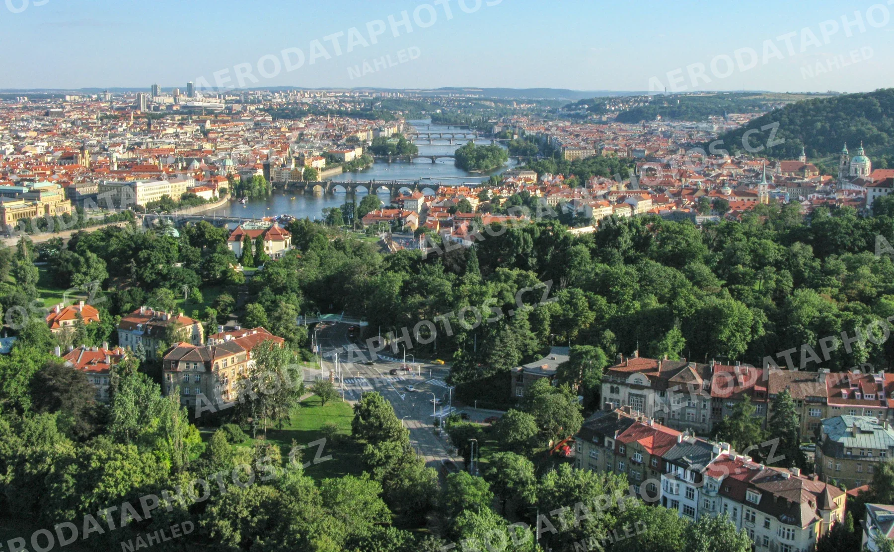 Hradčanská Dejvice Praha 6 – tramvajová trať a Pražský hrad 2007